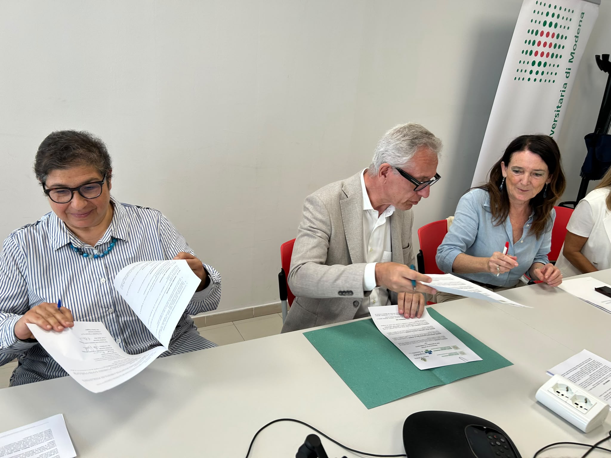 Alloggi a canone concordato: firmato il protocollo tra Comune di Modena, AOU, AUSL e Ospedale di Sassuolo
