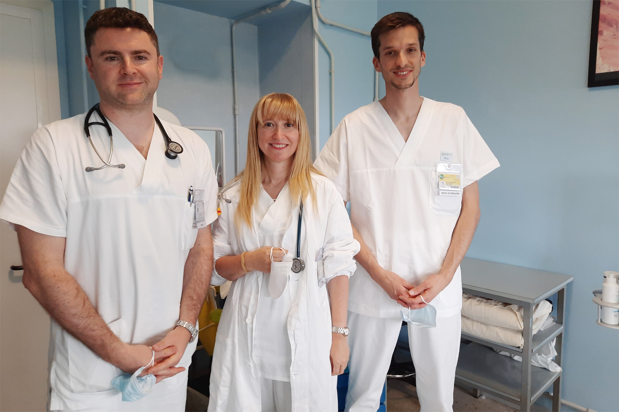 da sinistra Dante Romagnoli, Barbara Lei e il medico in formazione Tomas Guasconi