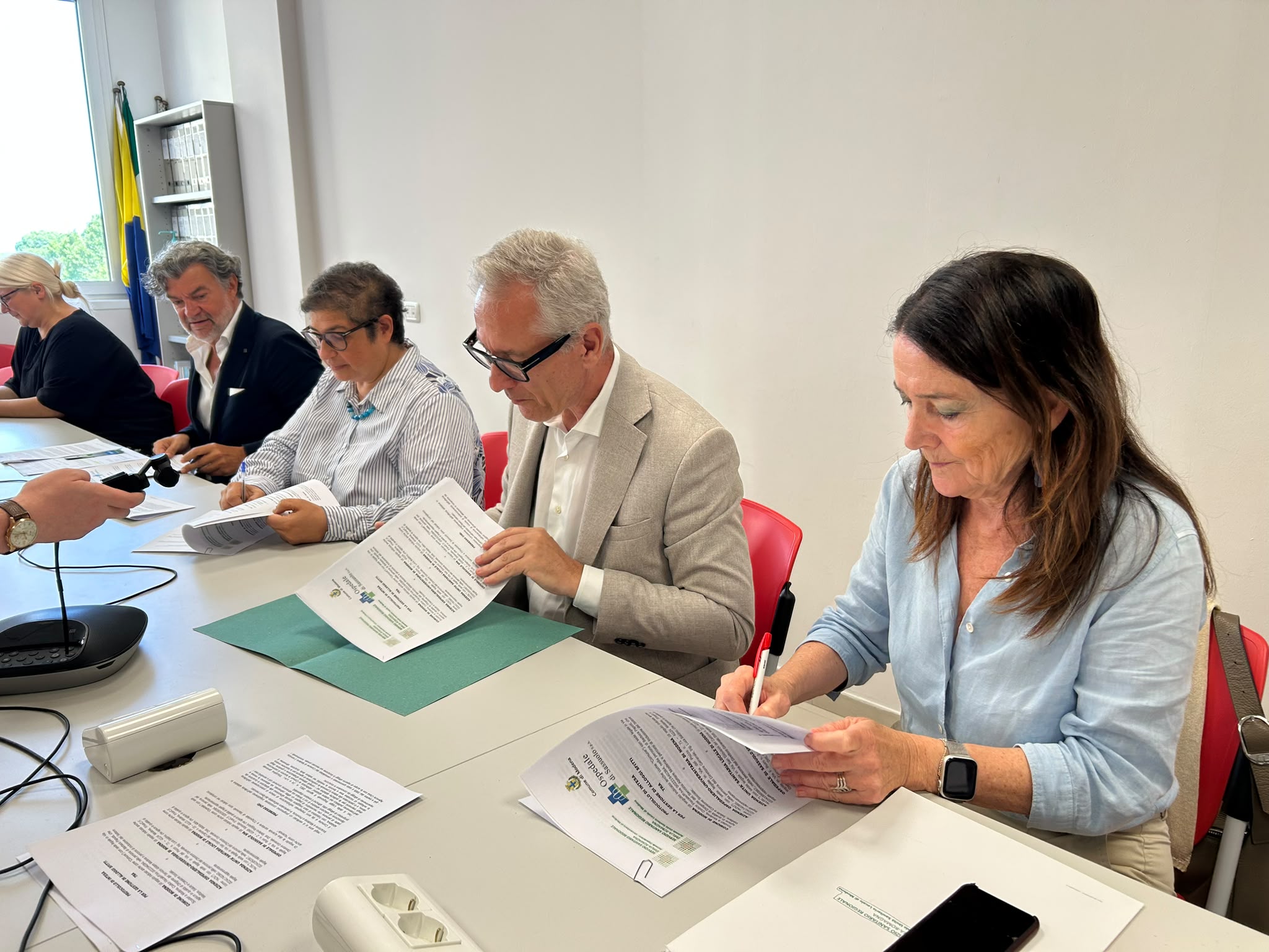 Alloggi a canone concordato: firmato il protocollo tra Comune di Modena, AOU, AUSL e Ospedale di Sassuolo