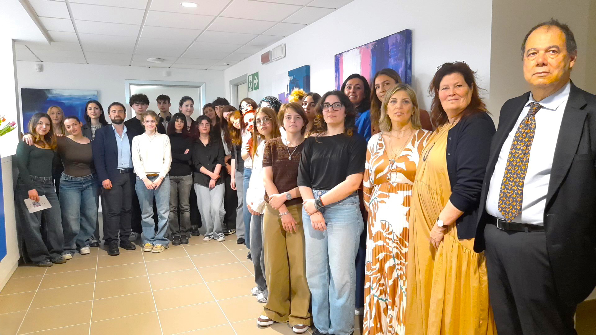 Il gruppo di studenti del "Venturi" protagonisti del progetto "CurArte"