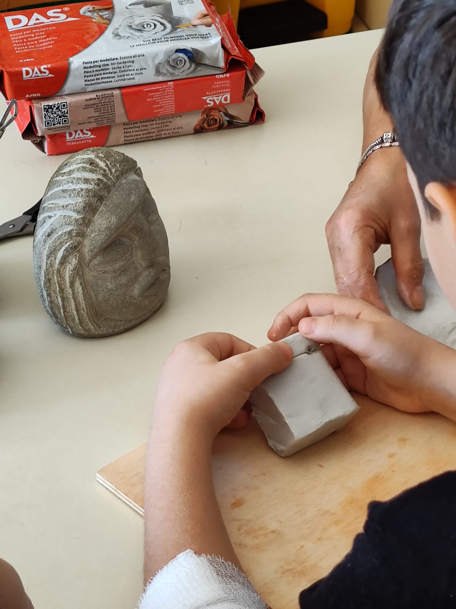 Il laboratorio con le margolfe al Policlinico di Modena