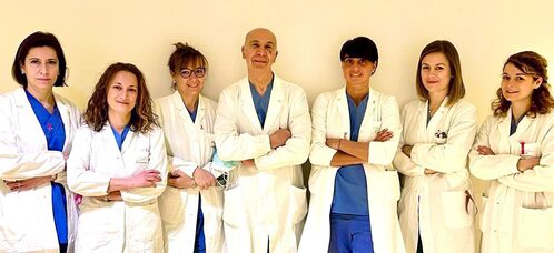 Il prof. Tazzioli con l'equipe di Chirurgia Senologica