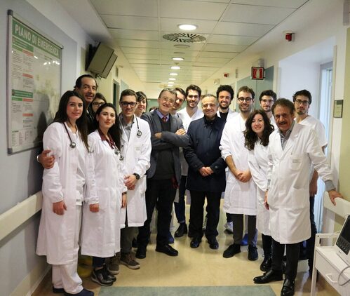 Il gruppo della Cardiologia con Mons. Castellucci