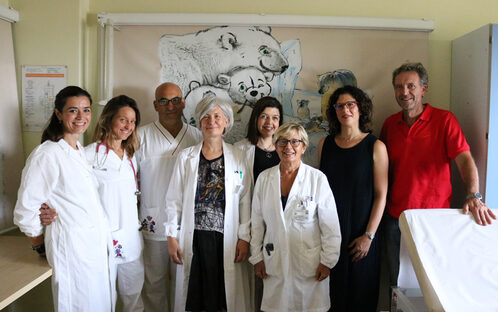 Nella foto, da sx: Marika Riva, Licia Lugli, Francesco Allegretti, Alessandra Bastoni, Angela Putignano, Attilia Scacchetti, Erica Salvo, Paolo Vacondio