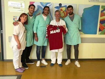 Il Sassuolo Calcio in visita alla Neonatologia del Policlinico