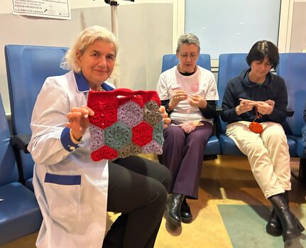 Le volontaria all'opera