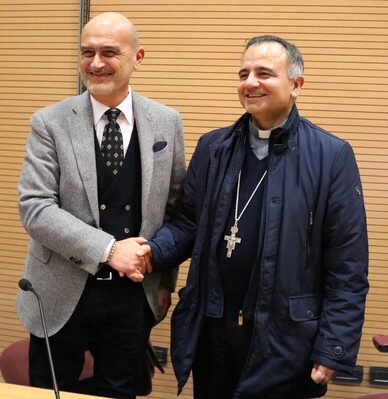 Lorenzo Broccoli con Mons. Erio Castellucci
