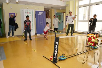 Una simulazione di tennis in corsia