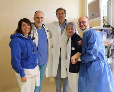 Il prof. Clini, il dottor Marchioni con parte dello staff