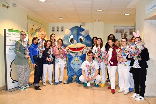 Pasqua, il Grandemilia ha portato uova ai bambini ricoverati nelle Degenze pediatriche del Policlinico